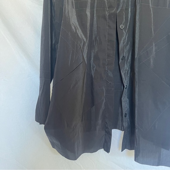 MARITHÉ + FRANÇOIS GIRBAUD IRIDESCENT BLACK SILK OVERSIZED BUTTON UP - Picture 5 of 5